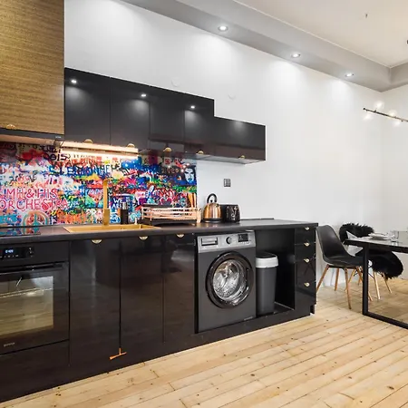 Design With A View In The Center *
